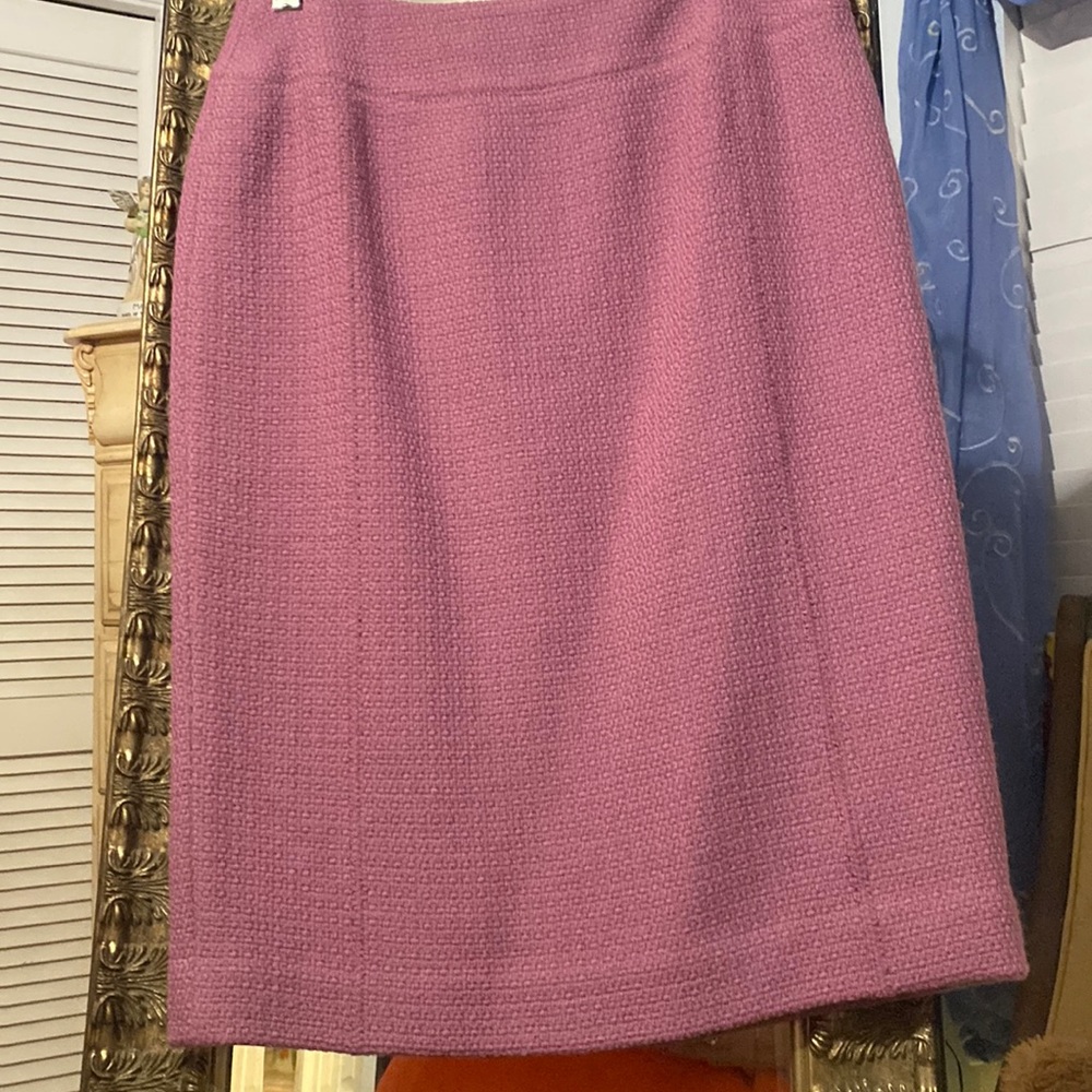 Ann Taylor, professional wear skirt size 2